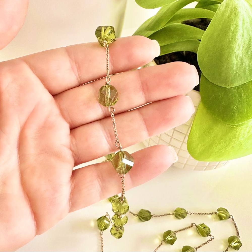 | banana republic • green glass drop necklace | - Picture 7 of 10